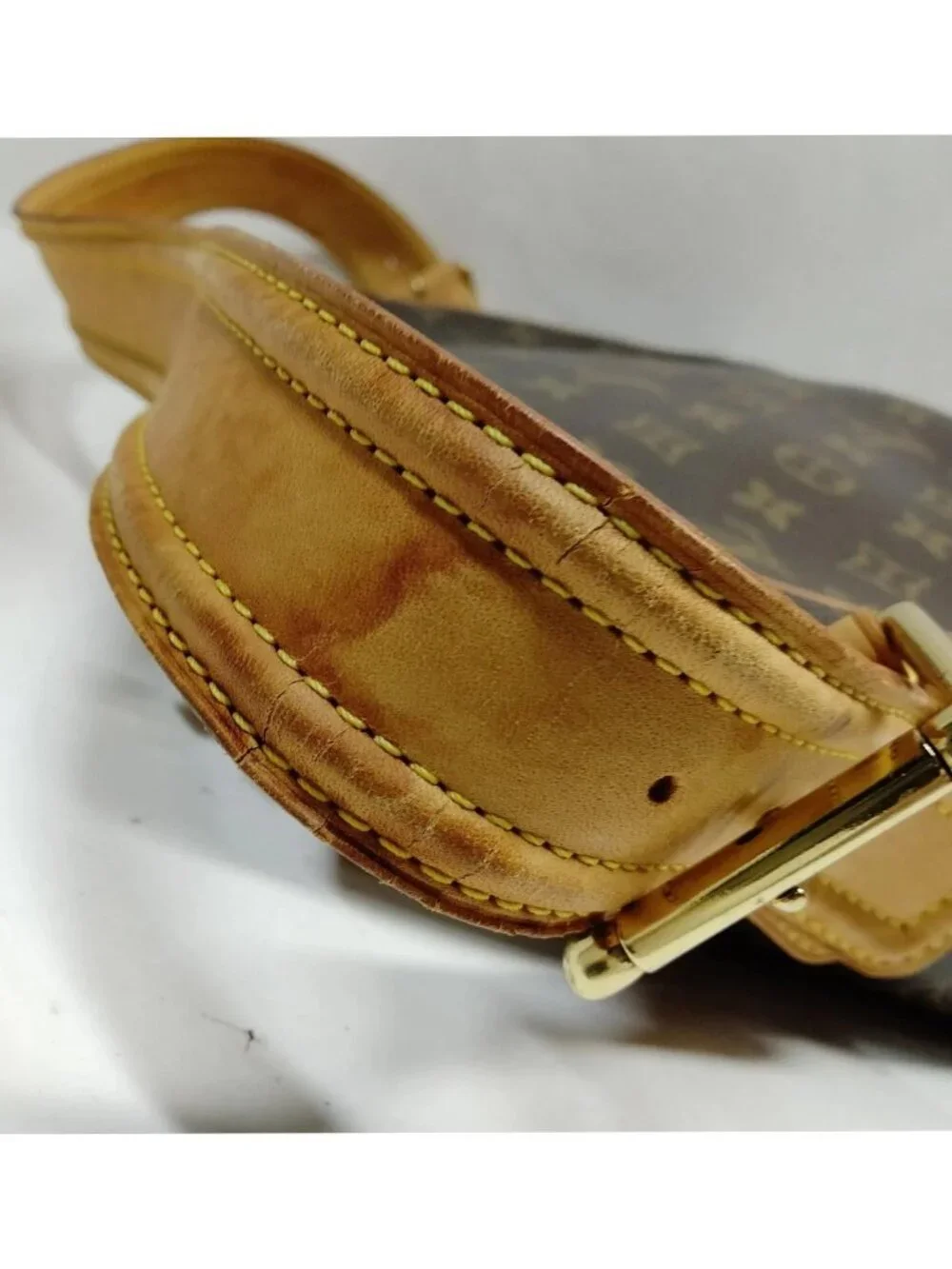 Louis Vuitton classic louis